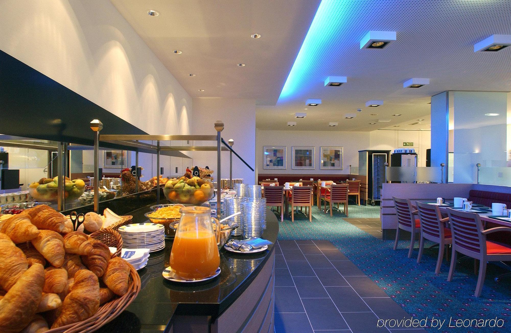 Holiday Inn Express Geneva Airport, An Ihg Hotel Restaurang bild
